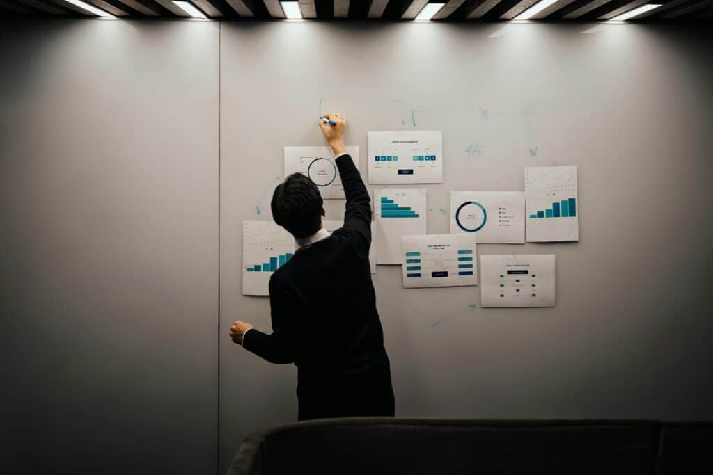 Hacking Growth: The Startup Playbook Every Founder Needs - Hacking Growth The Startup Playbook Every Founder Needs